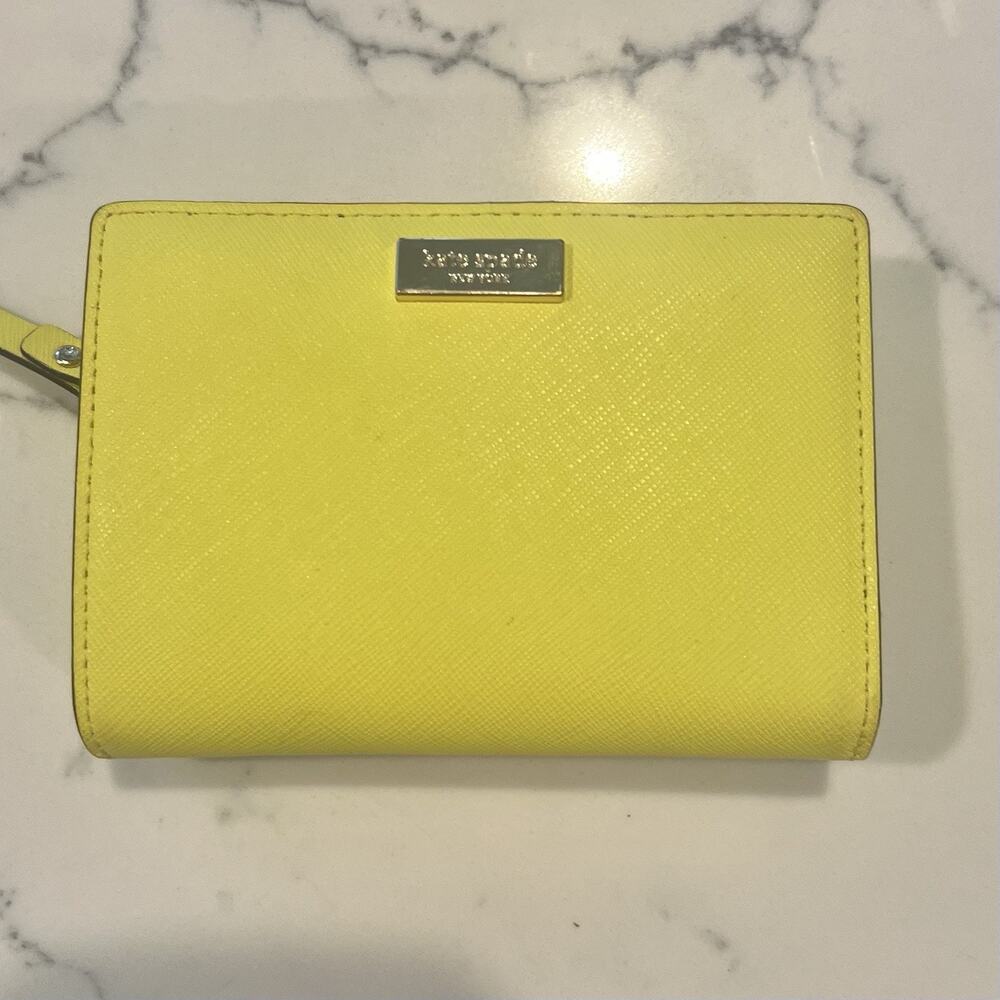 Kate Spade Cara Newberry Lane Wallet Neon Yellow EUC Saffiano Leather